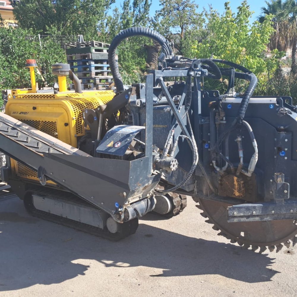 Mak75E trencher (2)
